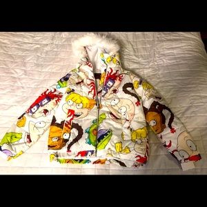 Like new stylish Nickelodeon RugRat’s Members only winter white puffer jacket!